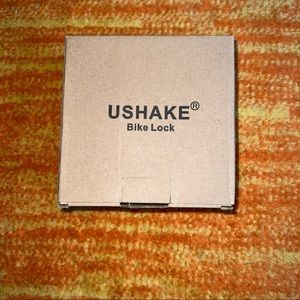 NWT Ushake bike lock 🌸